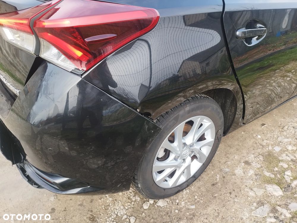 Toyota Auris 1.8 Life - 17