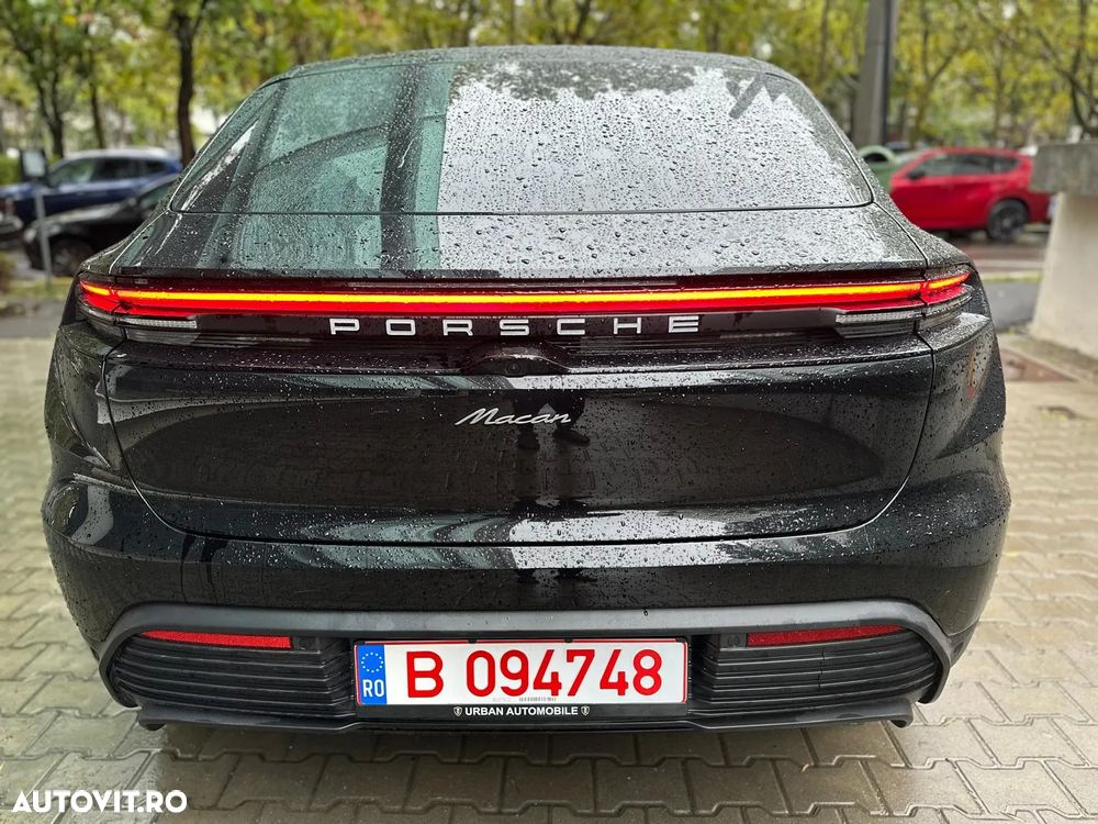 Porsche Macan 100 kWh - 13