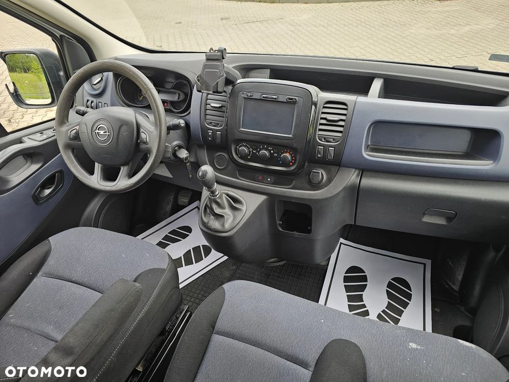 Opel Vivaro-b - 10