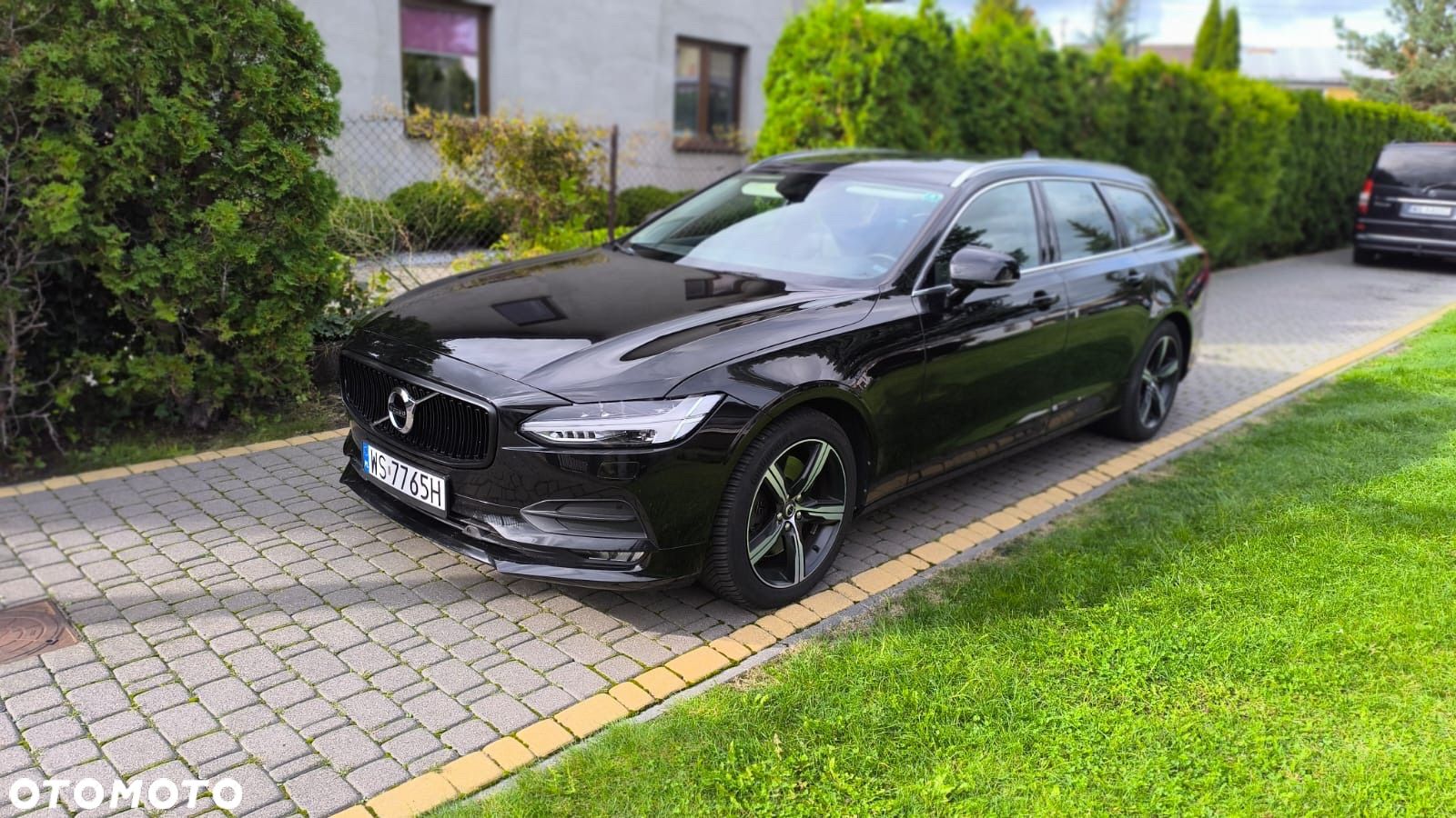 Volvo V90 T5 Momentum - 1