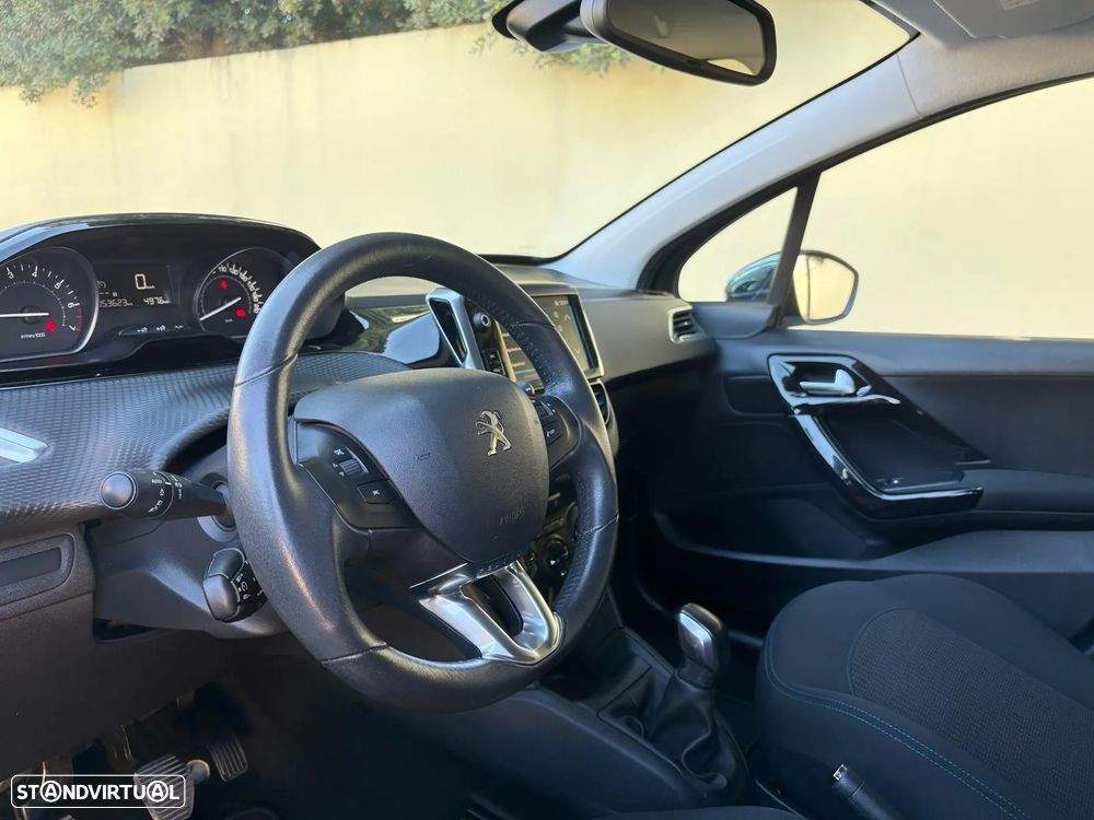 Peugeot 208 1.2 PureTech Style - 13