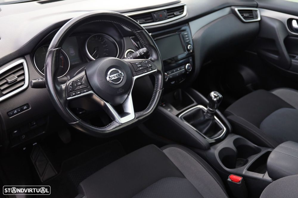 Nissan Qashqai 1.5 dCi N-Connecta - 9