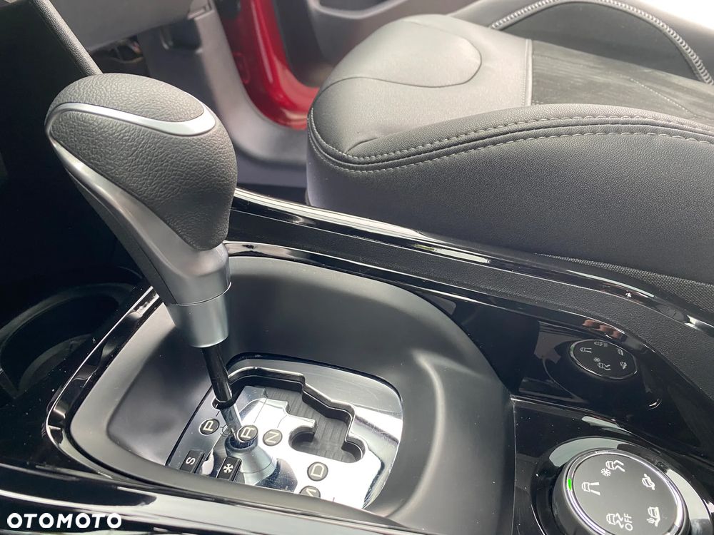 Peugeot 2008 PureTech 110 GPF Stop&Start EAT6 Crossway - 29