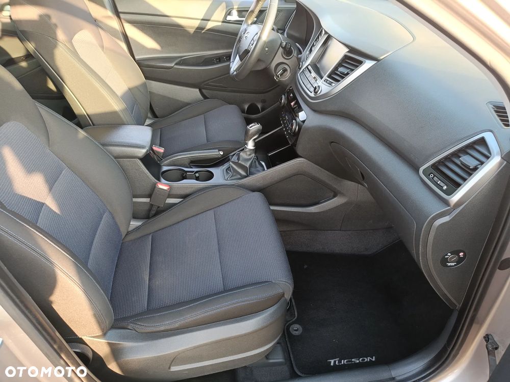 Hyundai Tucson blue 1.7 CRDi 2WD Passion Plus - 6