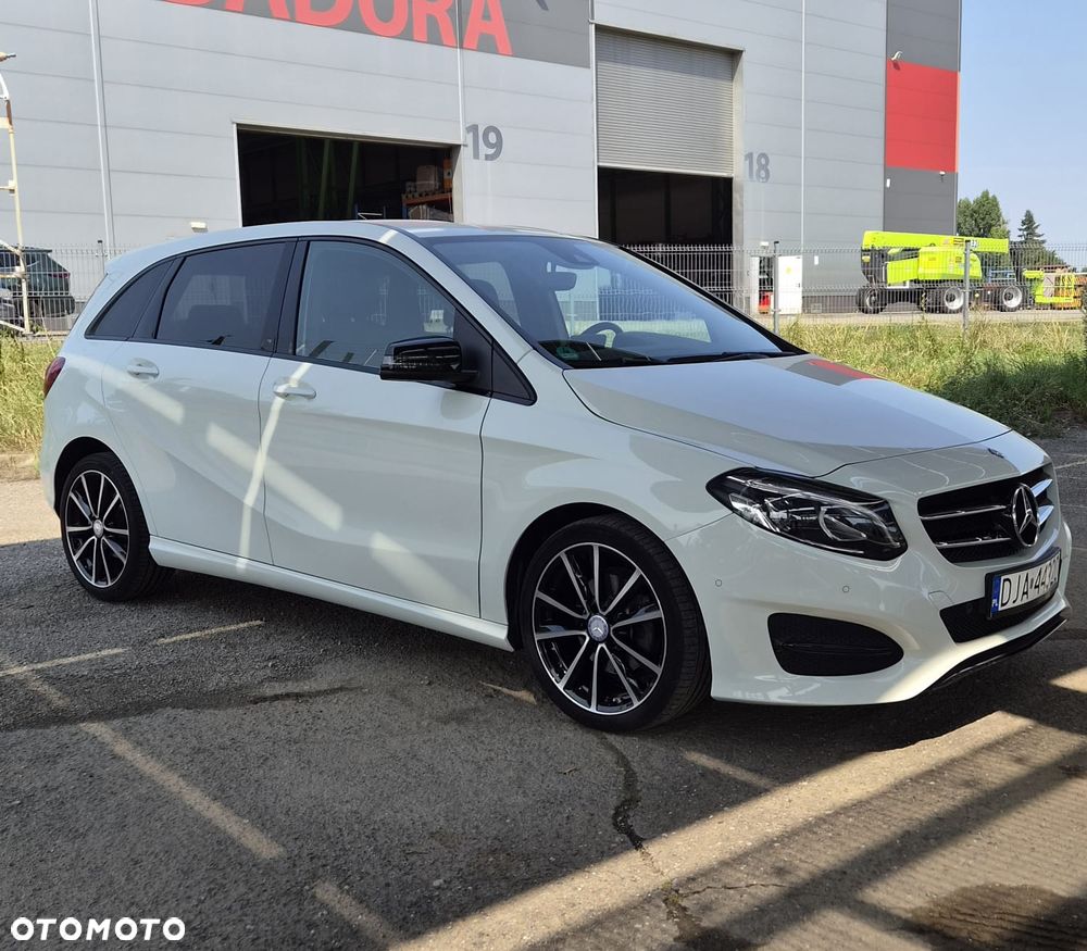 Mercedes-Benz Klasa B 180 UrbanStyle Edition - 6