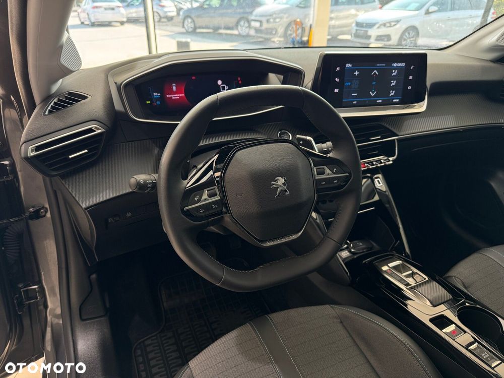 Peugeot 208 1.2 PureTech Allure S&S EAT8 - 8