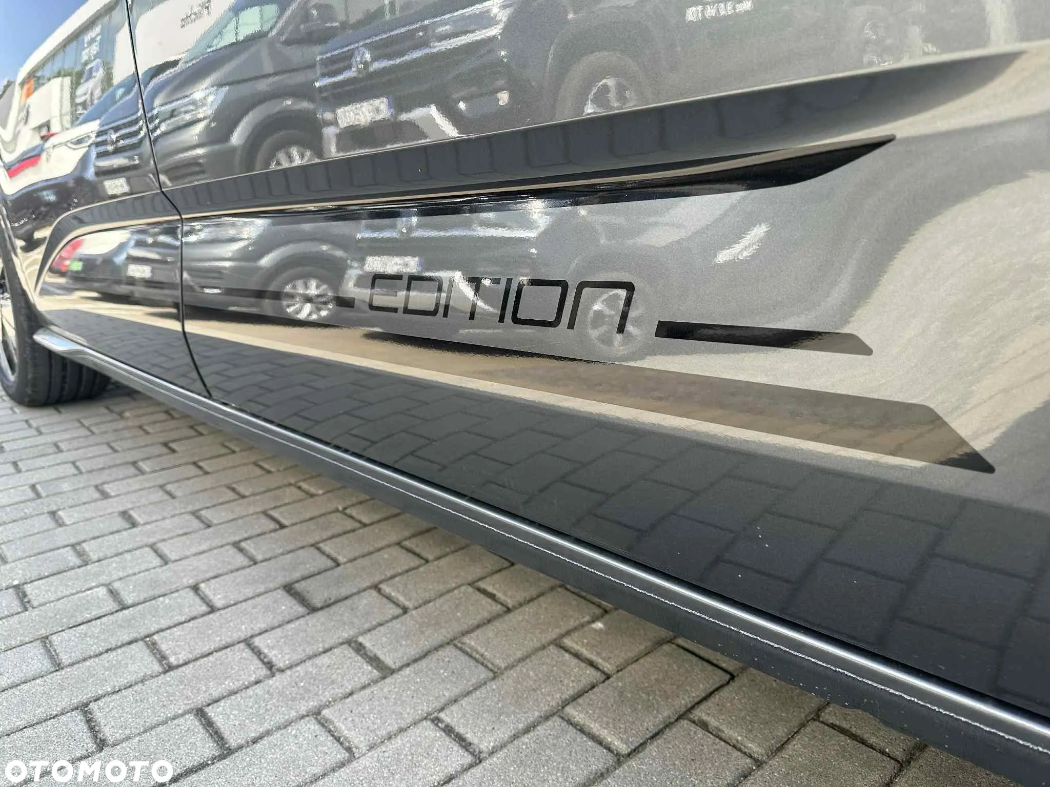 Volkswagen Multivan 2.0 TSI L2 Edition DSG - 9
