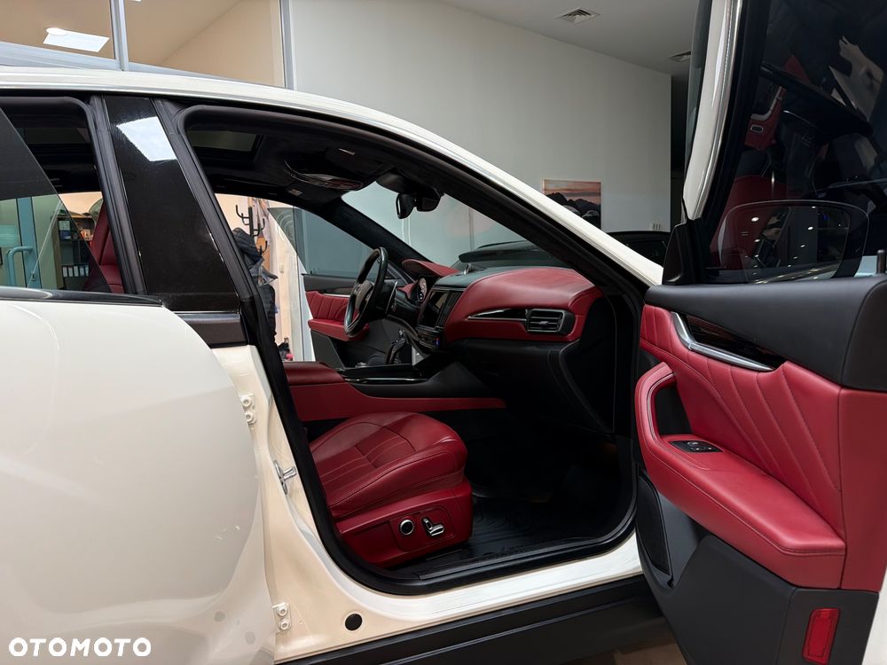 Maserati Levante - 34