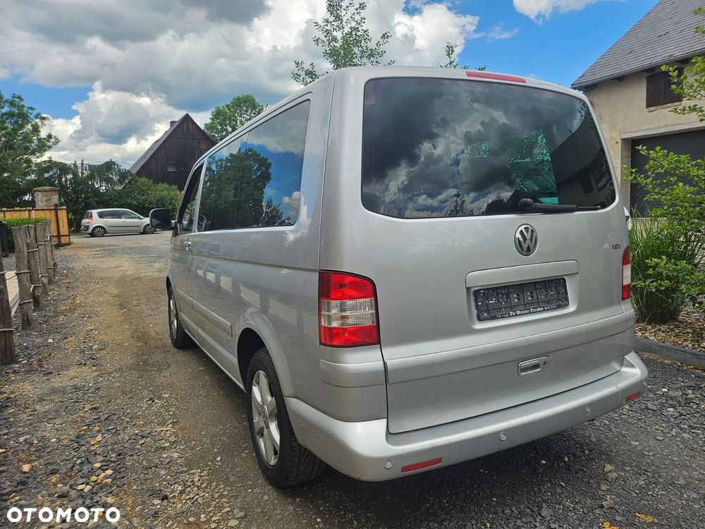 Volkswagen Multivan - 6