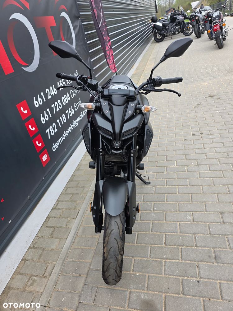 Yamaha MT - 24