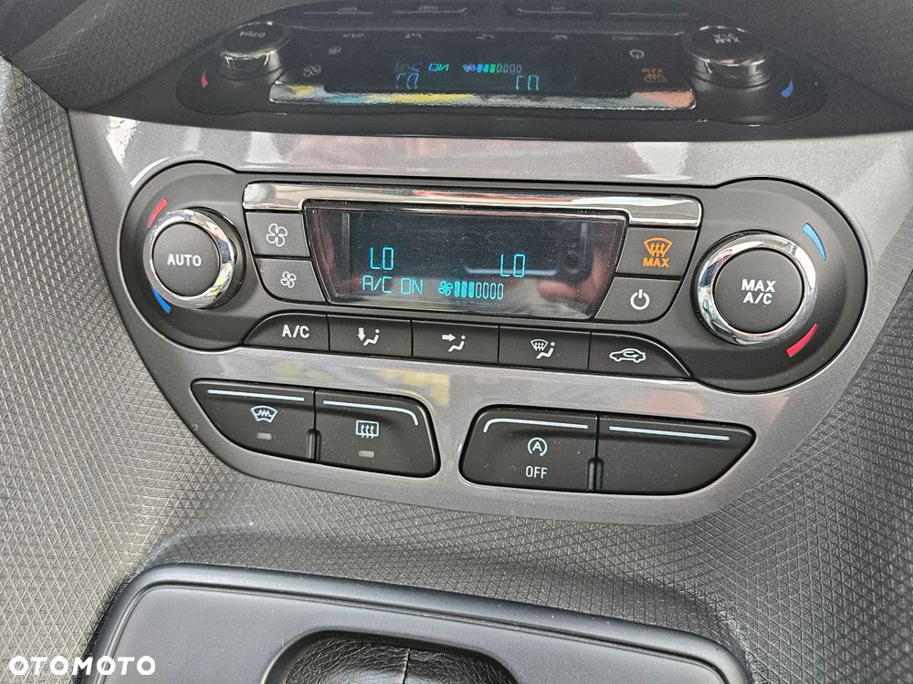 Ford Tourneo Connect Grand - 23