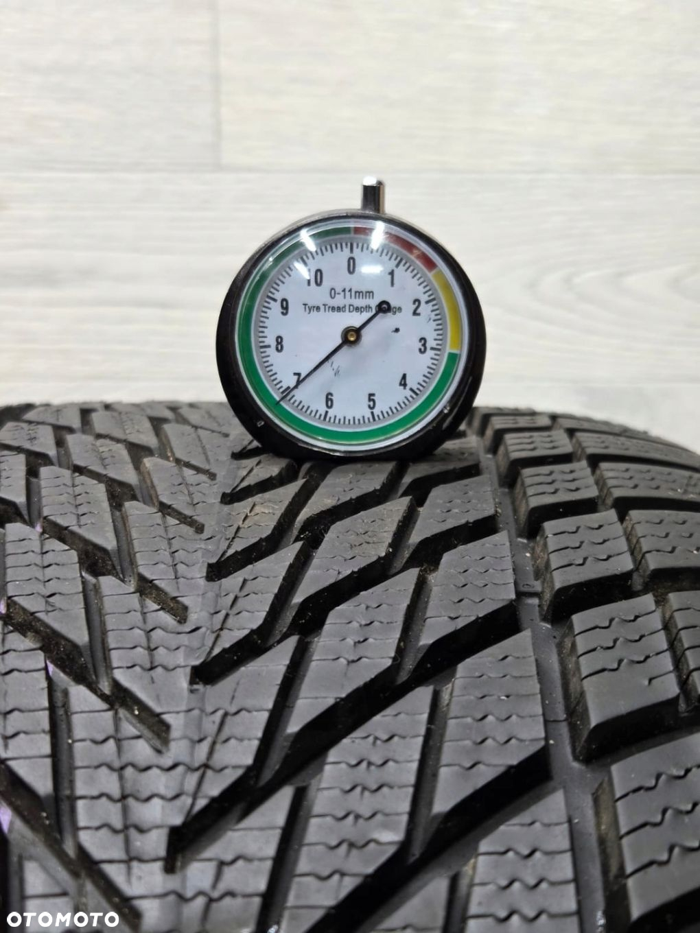 Opona zimowa Goodyear ULTRAGRIP Performance 3 255/40R20 101 W - 2