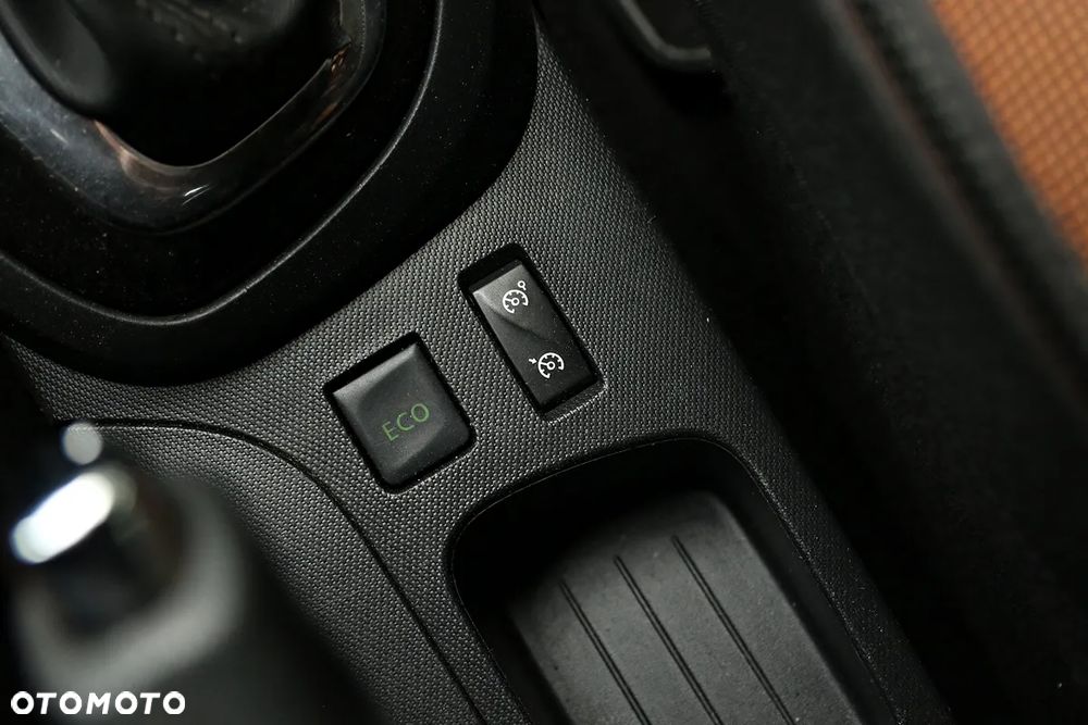 Renault Captur 1.2 TCe Zen EDC - 27