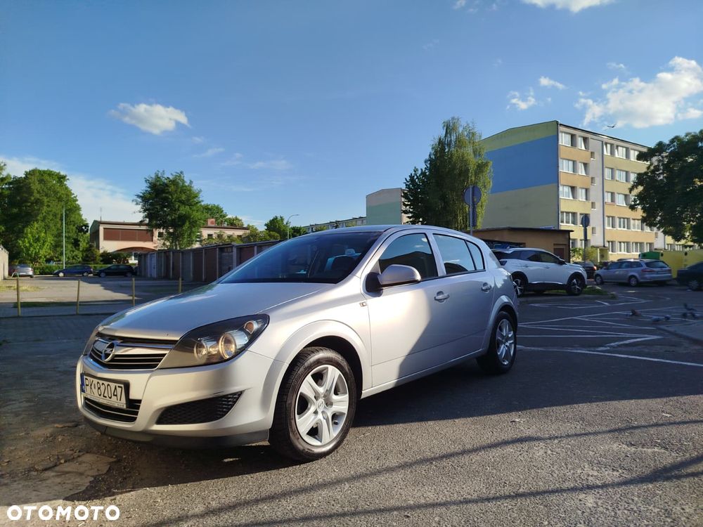 Opel Astra 1.6 Enjoy - 1