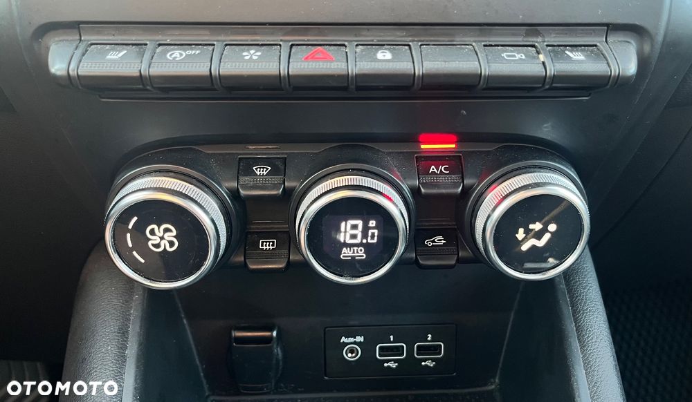 Renault Captur 1.3 TCe mHEV Techno EDC - 24