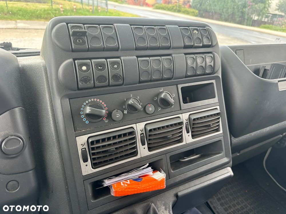 Iveco EUEOCARGO - 12