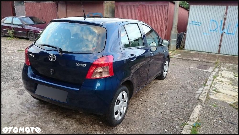 Toyota Yaris - 9