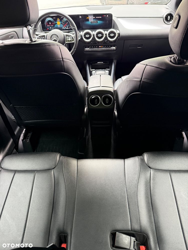 Mercedes-Benz Klasa B 200 AMG Line 7G-DCT - 8