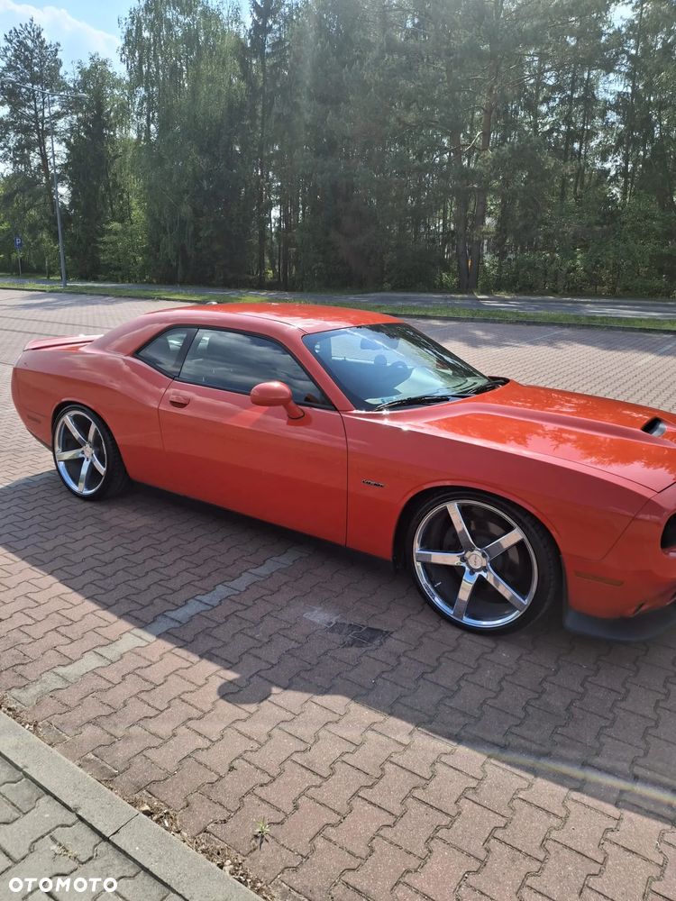Dodge Challenger 5.7 R/T - 10