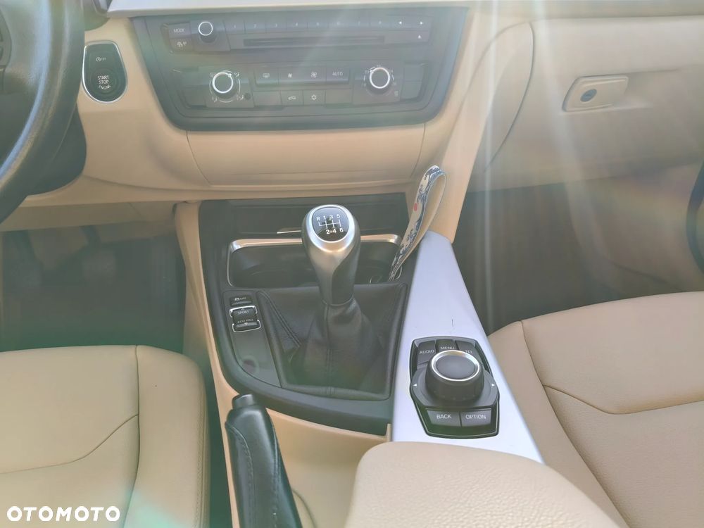 BMW Seria 3 316d - 9