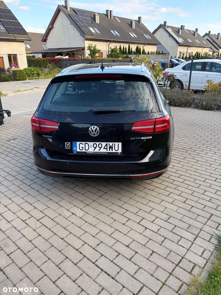 Volkswagen Passat - 4