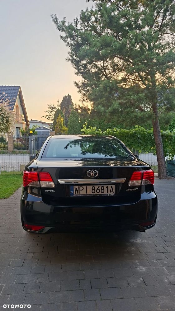 Toyota Avensis 2.0 D-4D Premium - 12