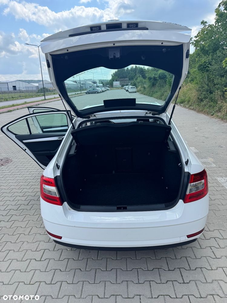 Skoda Octavia 1.5 TSI ACT Ambition - 23
