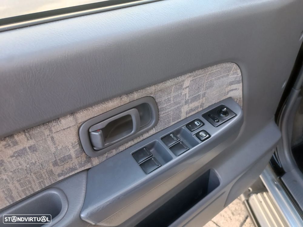 Nissan Pick Up 2.5 TD CD Navara - 19