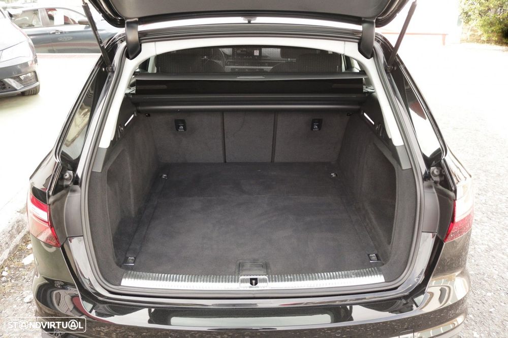 Audi A4 Avant 30 TDI S tronic - 16