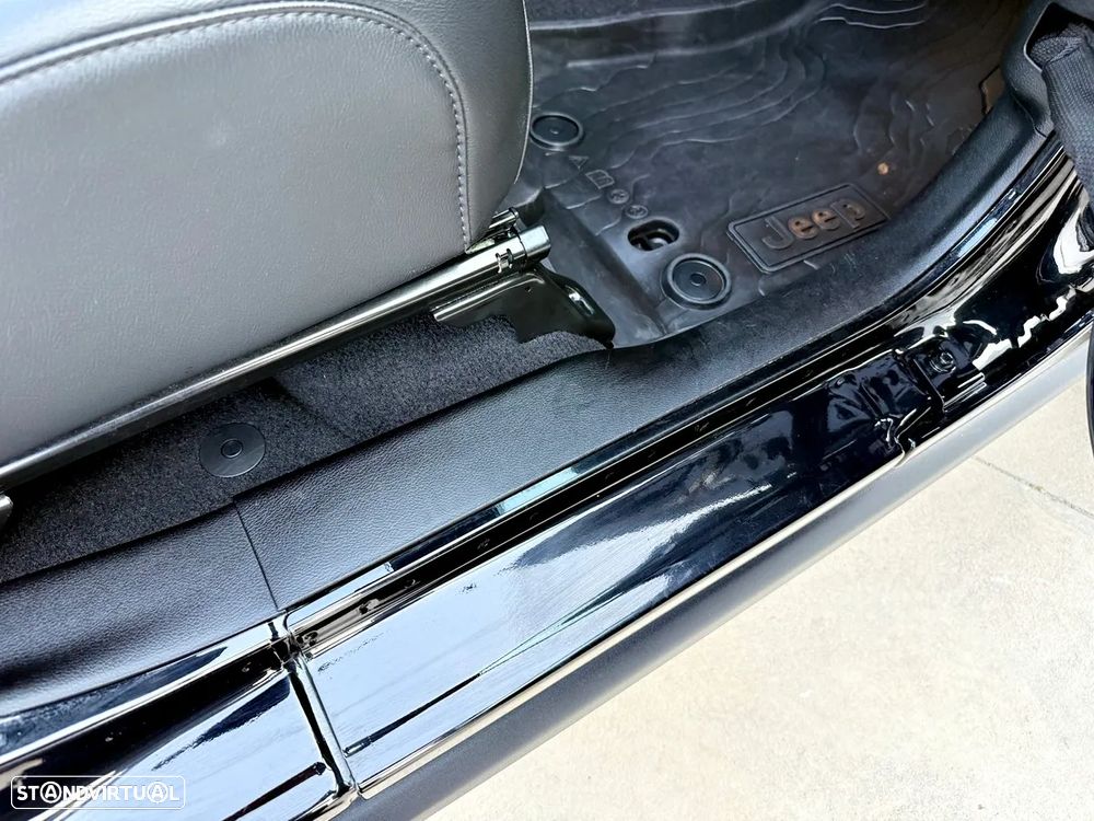 Jeep Wrangler Unlimited 2.0 4xe Plug-In Hybrid Hardtop Rubicon - 40