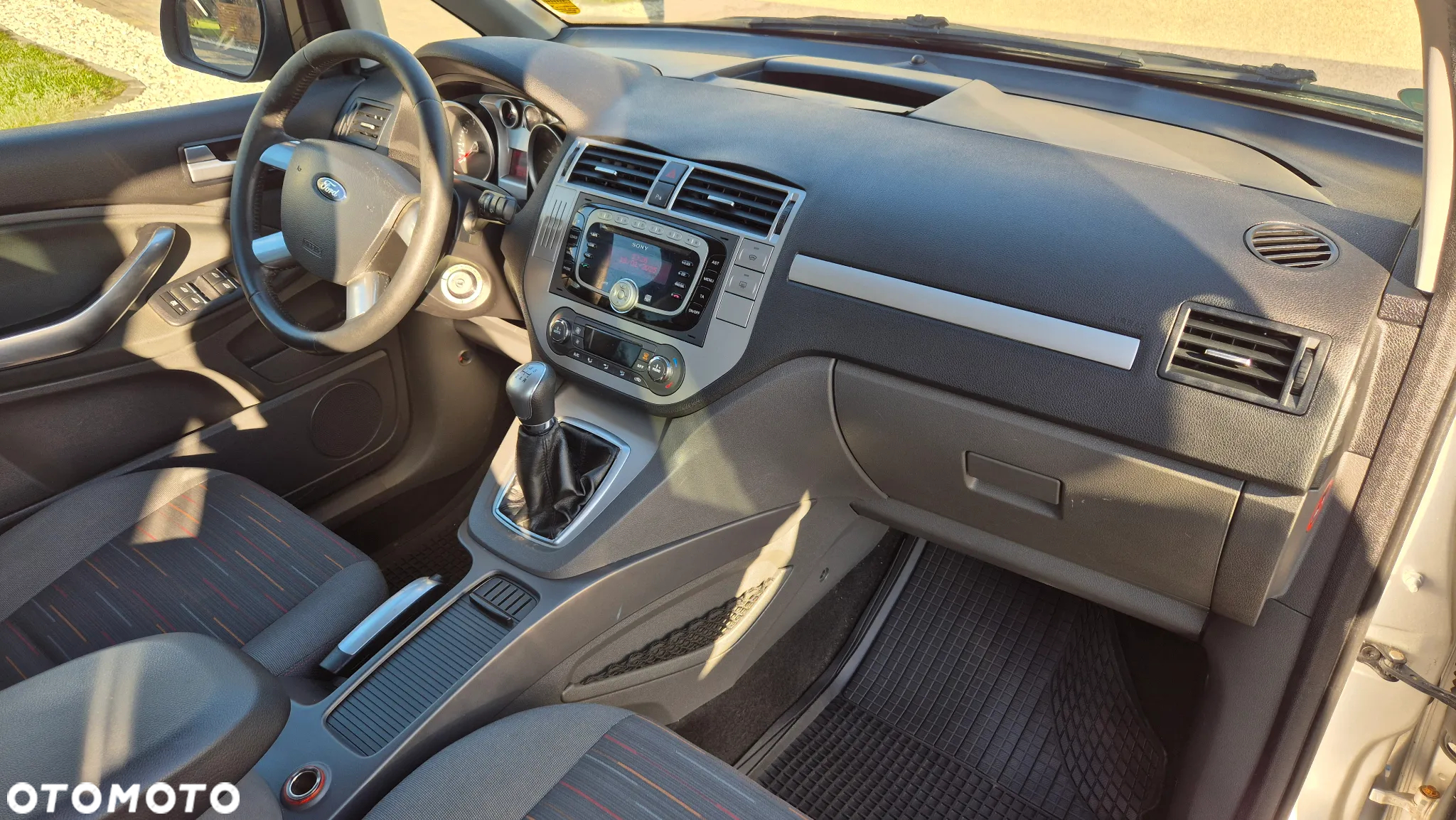 Ford C-MAX - 11