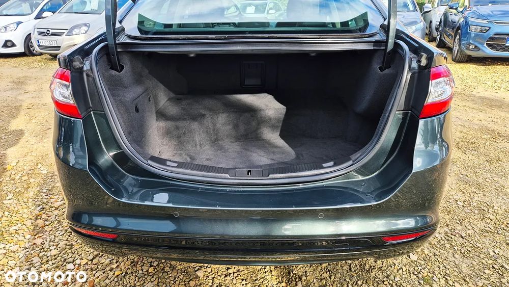 Ford Mondeo 2.0 Hybrid Titanium - 32