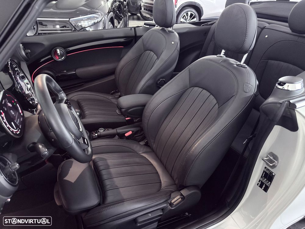 MINI Cabrio John Cooper Works Plus - 29