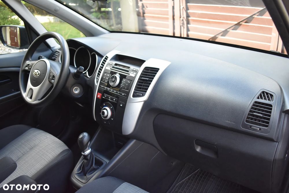 Kia Venga 1.4 CVVT ISG Vision - 23