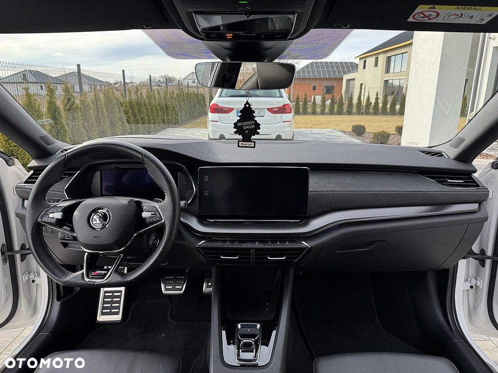 Skoda Octavia 2.0 TDI DSG RS Plus - 22