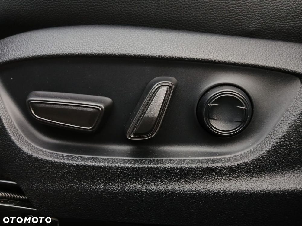 Toyota C-HR 1.8 Hybrid Executive - 34