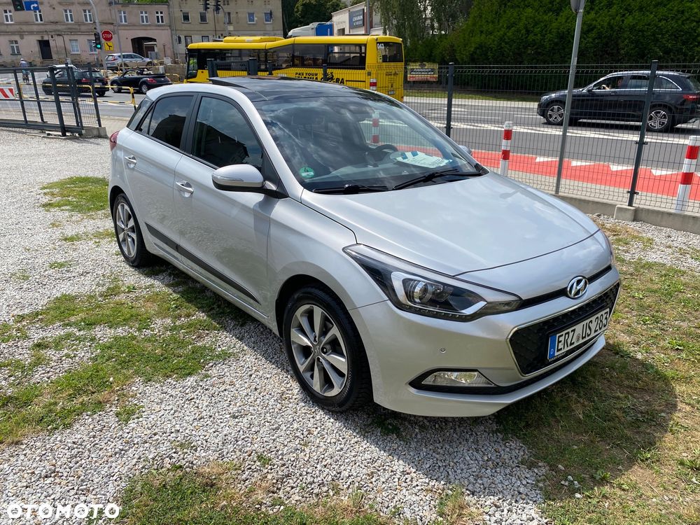 Hyundai i20 1.4 YES Gold - 1