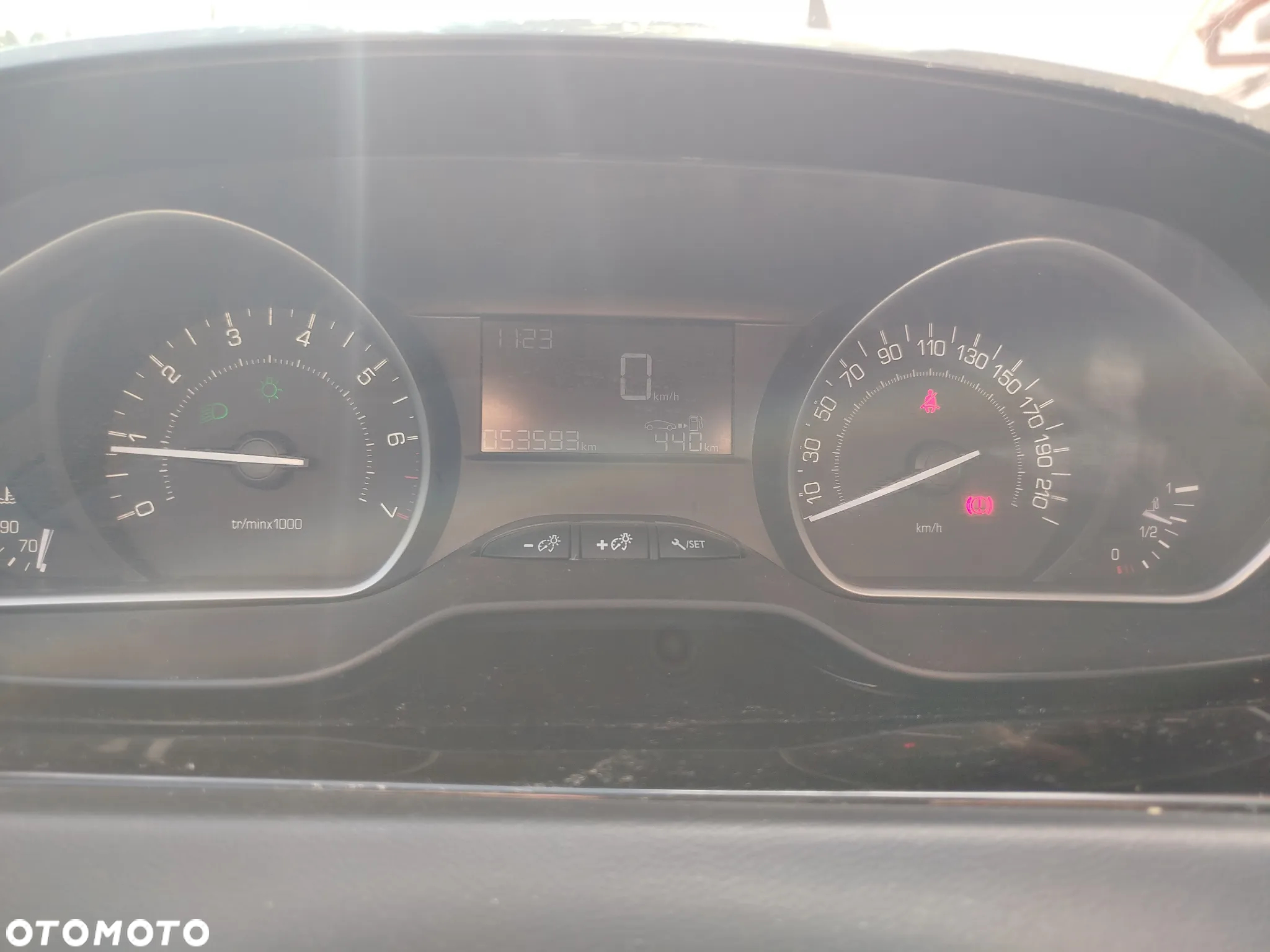 Peugeot 208 PureTech 68 Access - 12