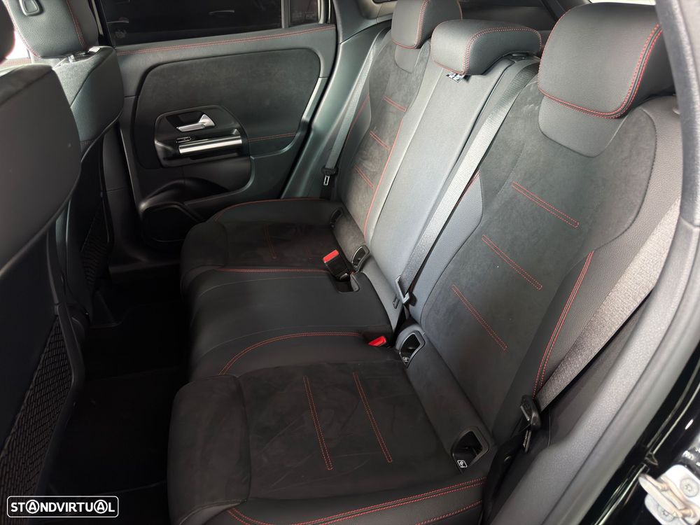 Mercedes-Benz GLA 180 d AMG Line - 14