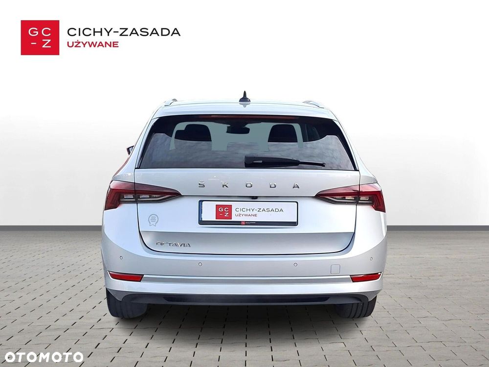 Skoda Octavia 2.0 TDI Style DSG - 6