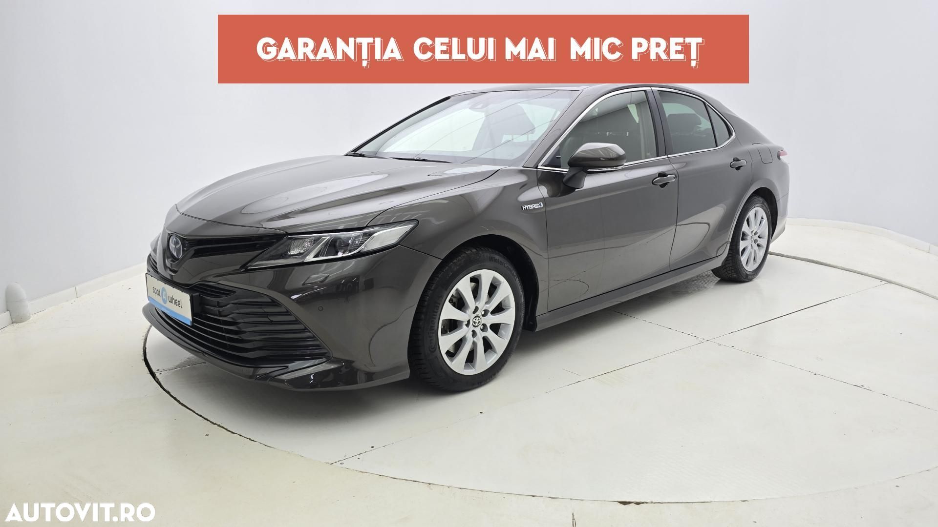 Toyota Camry - 1