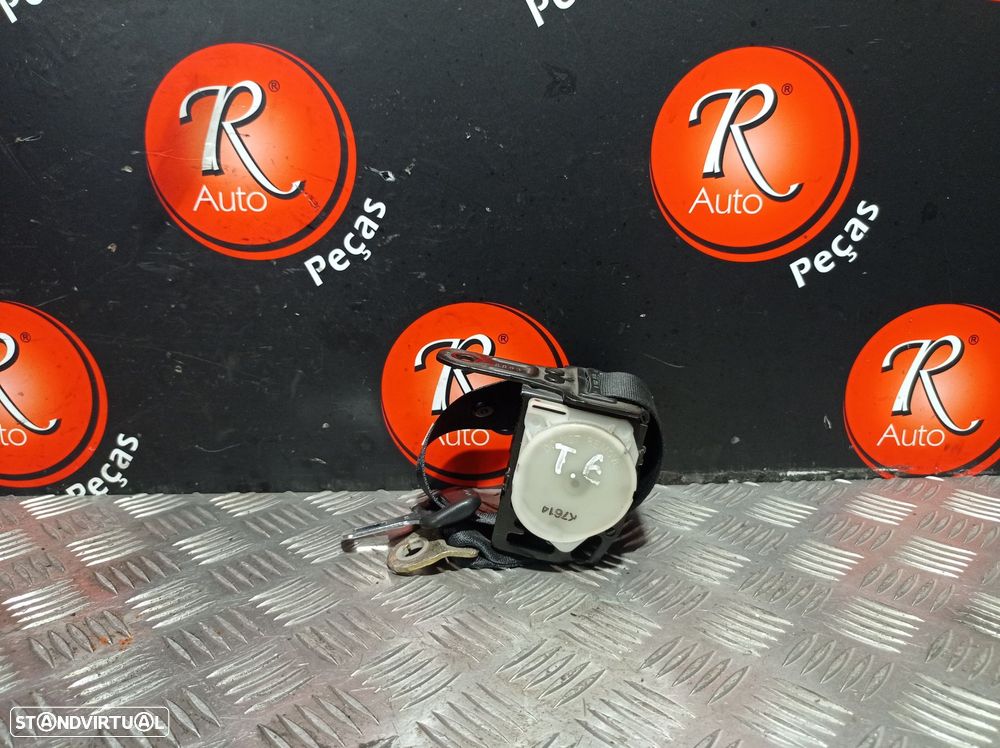 Cinto Trás Esquerdo Toyota Corolla Verso (_E12_) - 1