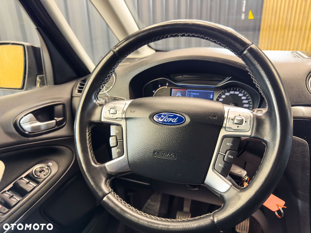 Ford Galaxy 2.0 TDCi DPF Titanium - 23