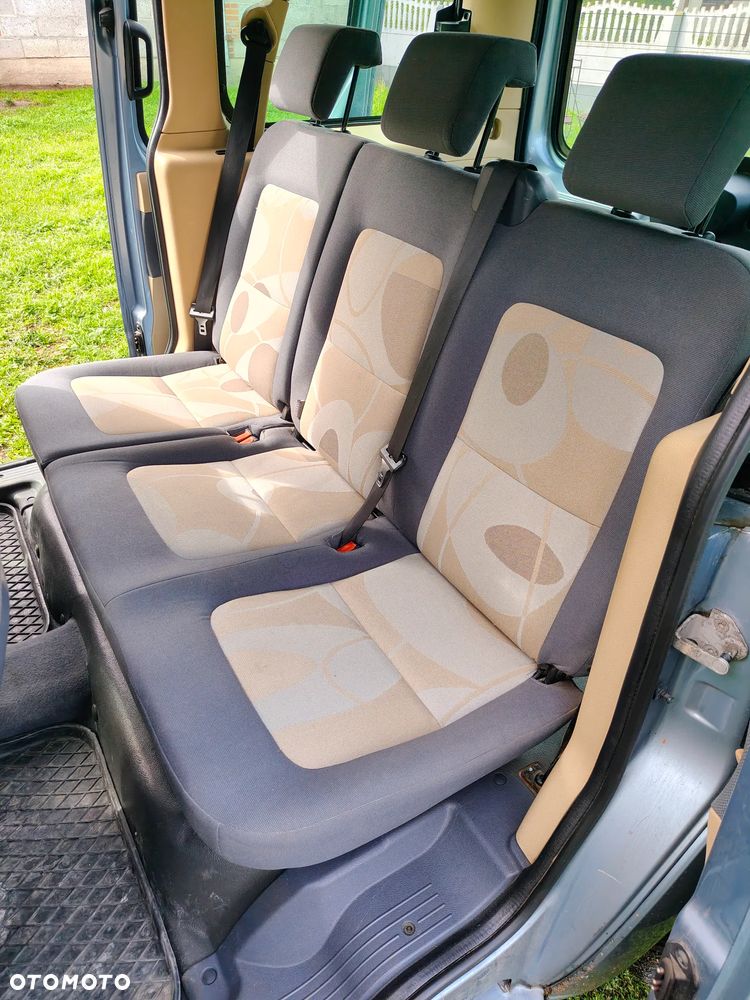 Ford Tourneo Connect - 8