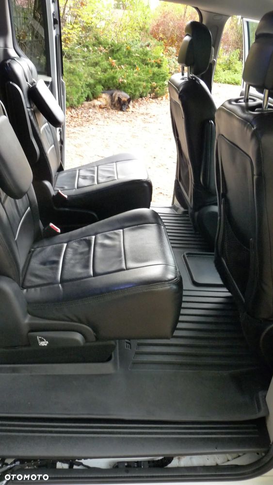 Dodge Grand Caravan - 17