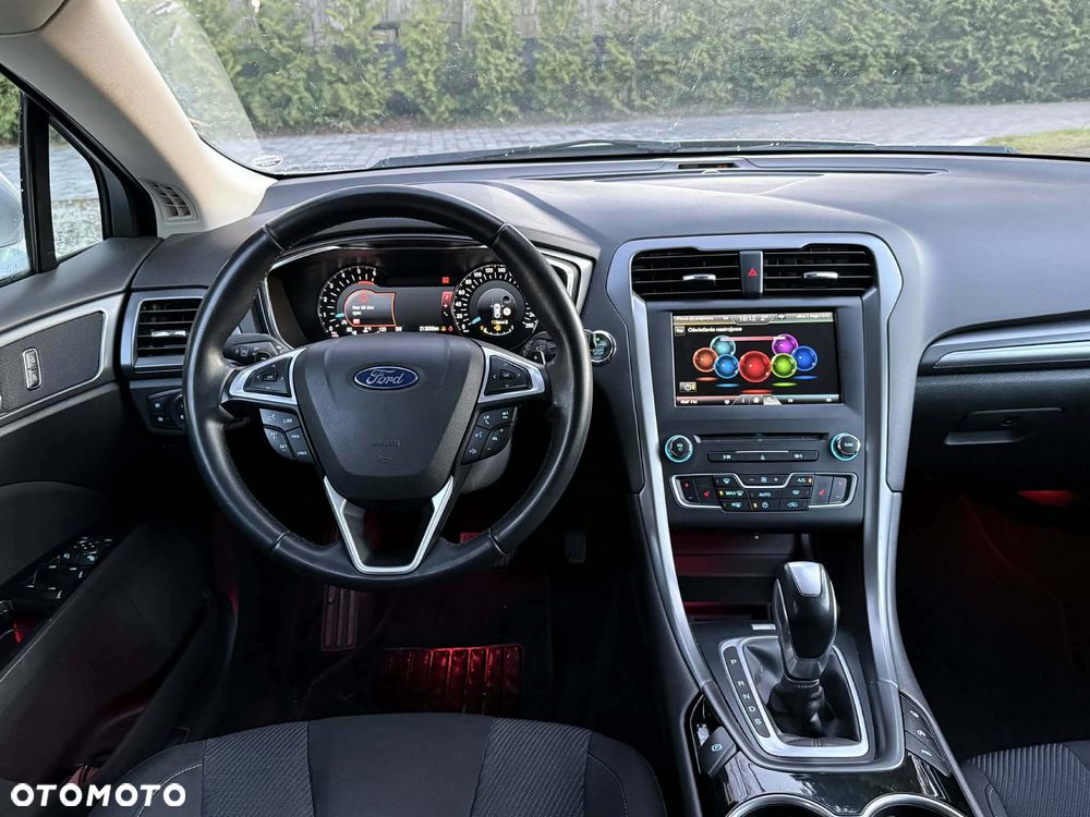 Ford Mondeo 2.0 TDCi PowerShift-Aut Allrad Titanium - 5