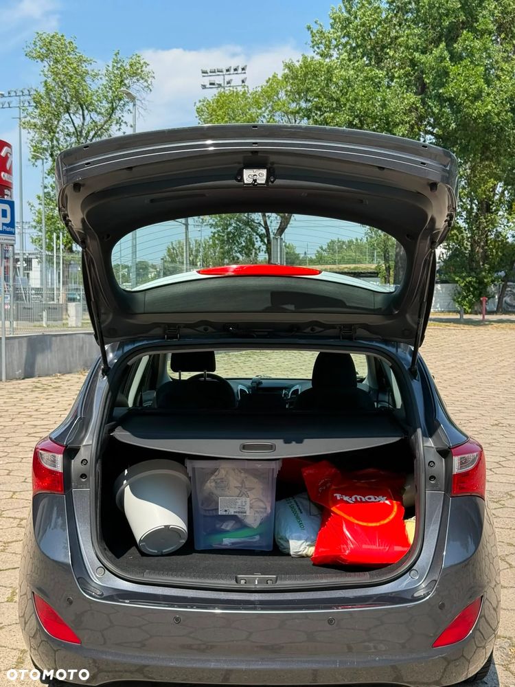 Hyundai i30 1.6 D Classic + - 5