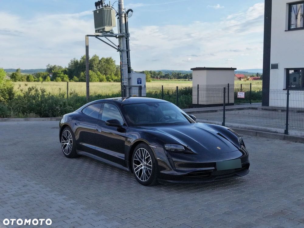 Porsche Taycan - 23