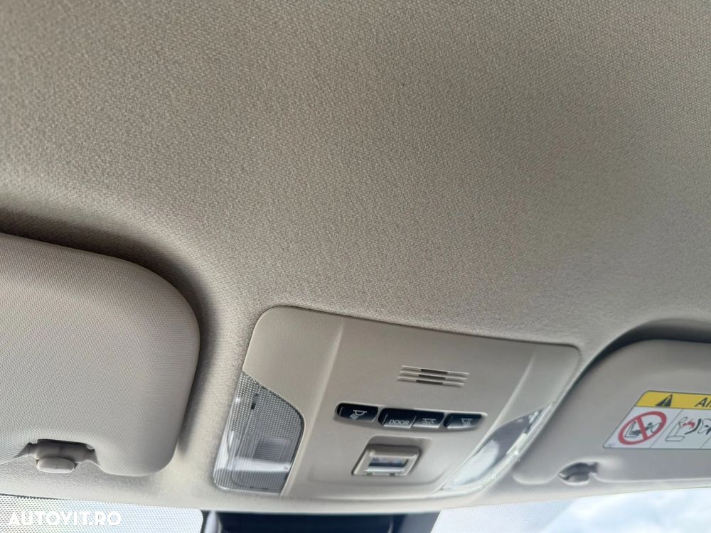 Toyota Corolla Sedan 1.8 HSD Exclusive - 22