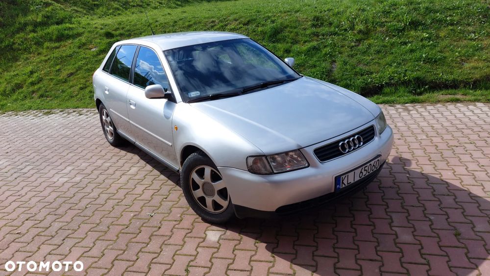 Audi A3 Sportback 1.6 Ambition - 1